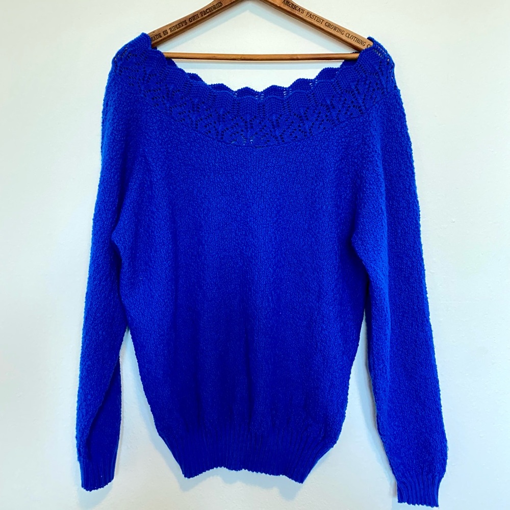 Vintage blue knit pull over sweater